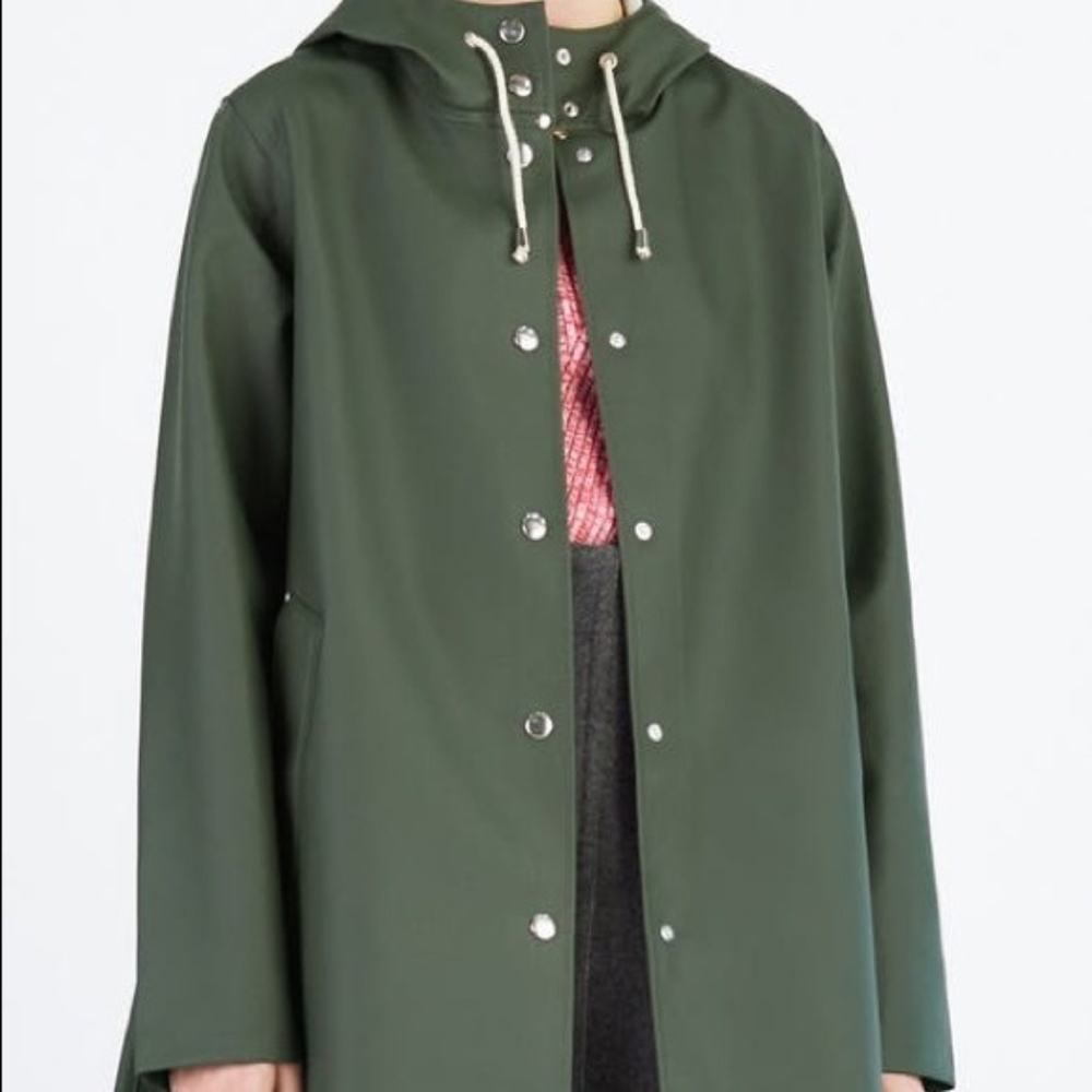 Stutterheim Mosebacke Raincoat in Green